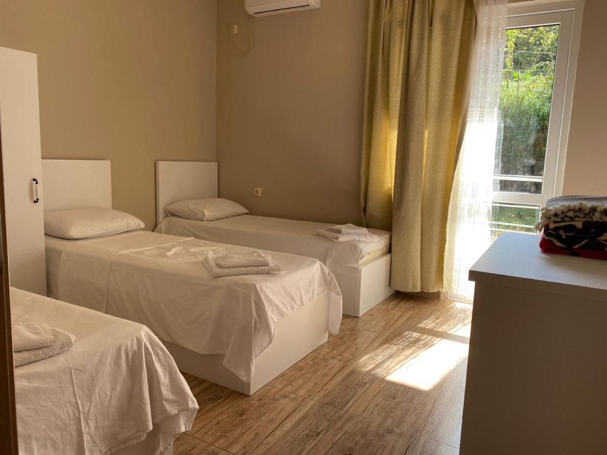 Nira Hotel Гонио Экстерьер фото