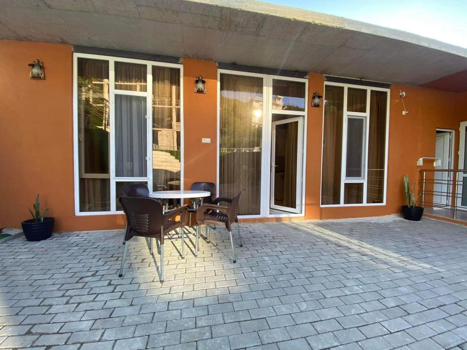 Nira Hotel Гонио Экстерьер фото
